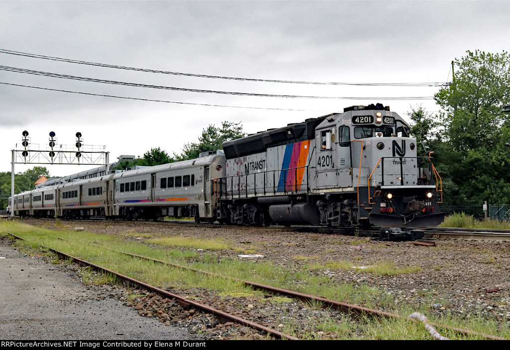 NJT 4201 on train 1155